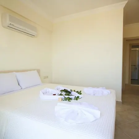 Apartment Royal Heights Residence *