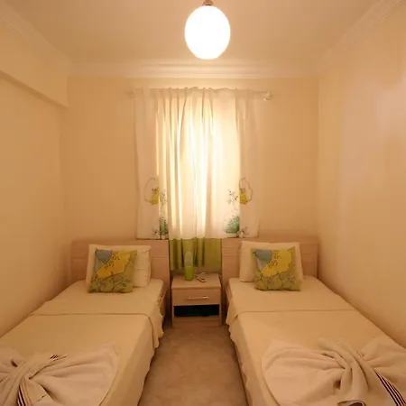 Apartment Royal Heights Residence *